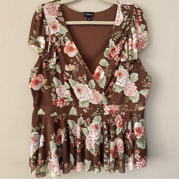 Torrid Brown Floral V-Neck Peplum Blouse Size 3/3X US - Picture 3 of 9
